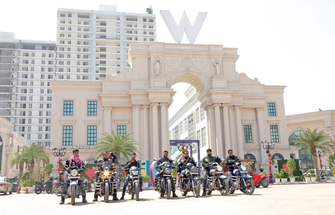 world-street-omaxe-faridabad